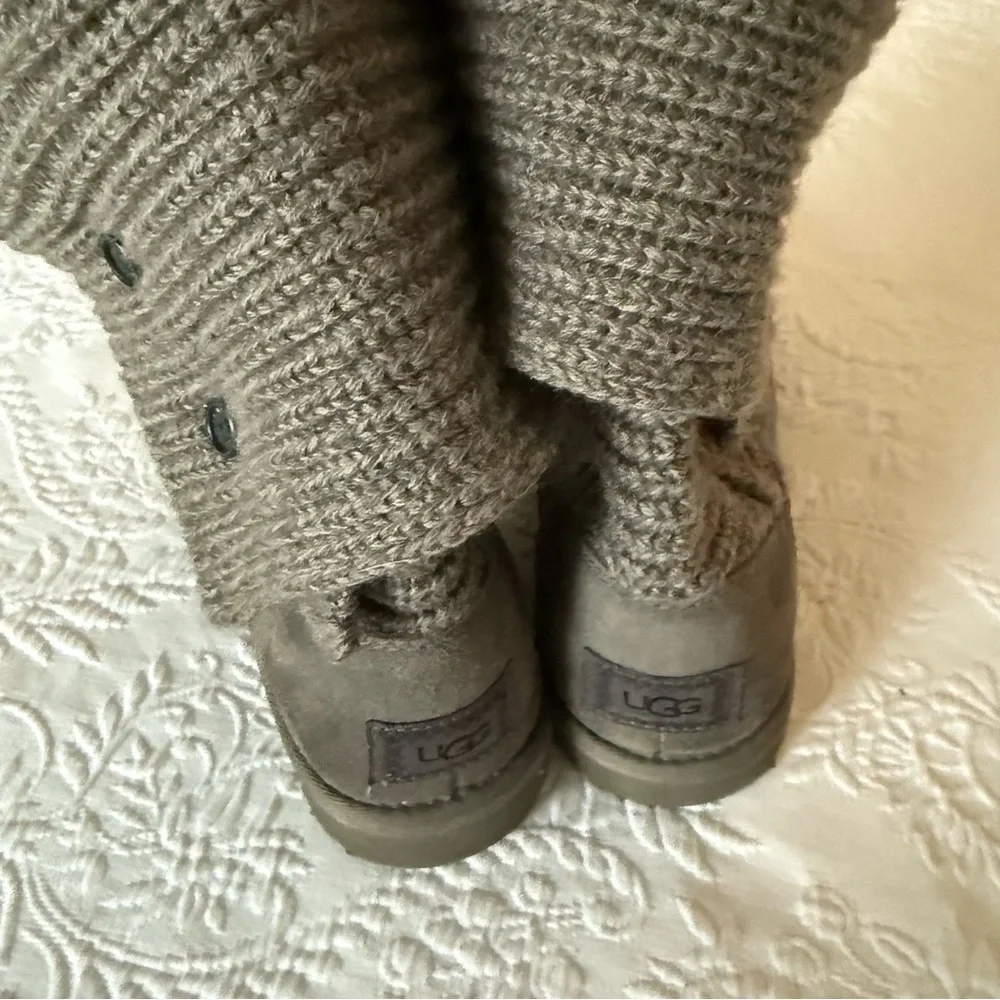 UGG Classic Cardy Knit Button Boot size 9
